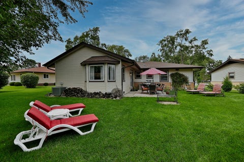 Tiny photo for 1157 Elmwood Lane, Elk Grove Village, IL 60007 (MLS # 12731670)