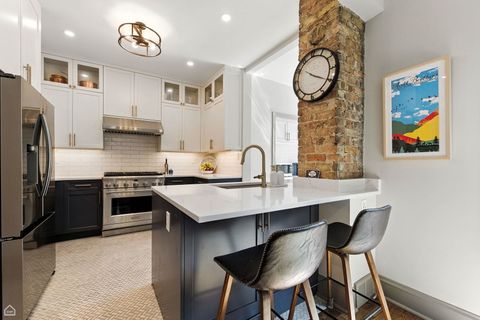 Tiny photo for 5729 S Harper Avenue, Chicago, IL 60637 (MLS # 12409365)