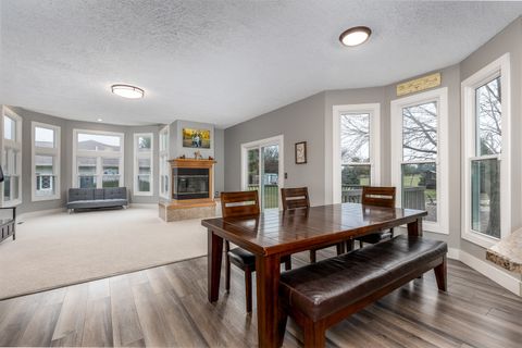 Tiny photo for 3 Wood Duck Lane, Ottawa, IL 61350 (MLS # 12591784)