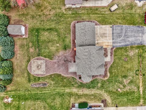 Tiny photo for 3 Wood Duck Lane, Ottawa, IL 61350 (MLS # 12591784)