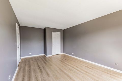 Tiny photo for 234 Dakota Court #B, Bolingbrook, IL 60440 (MLS # 12676015)