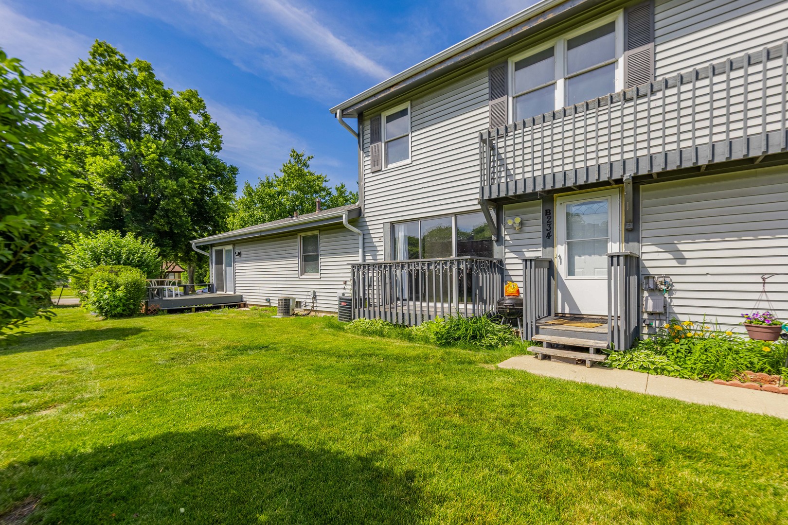 234 Dakota Court B