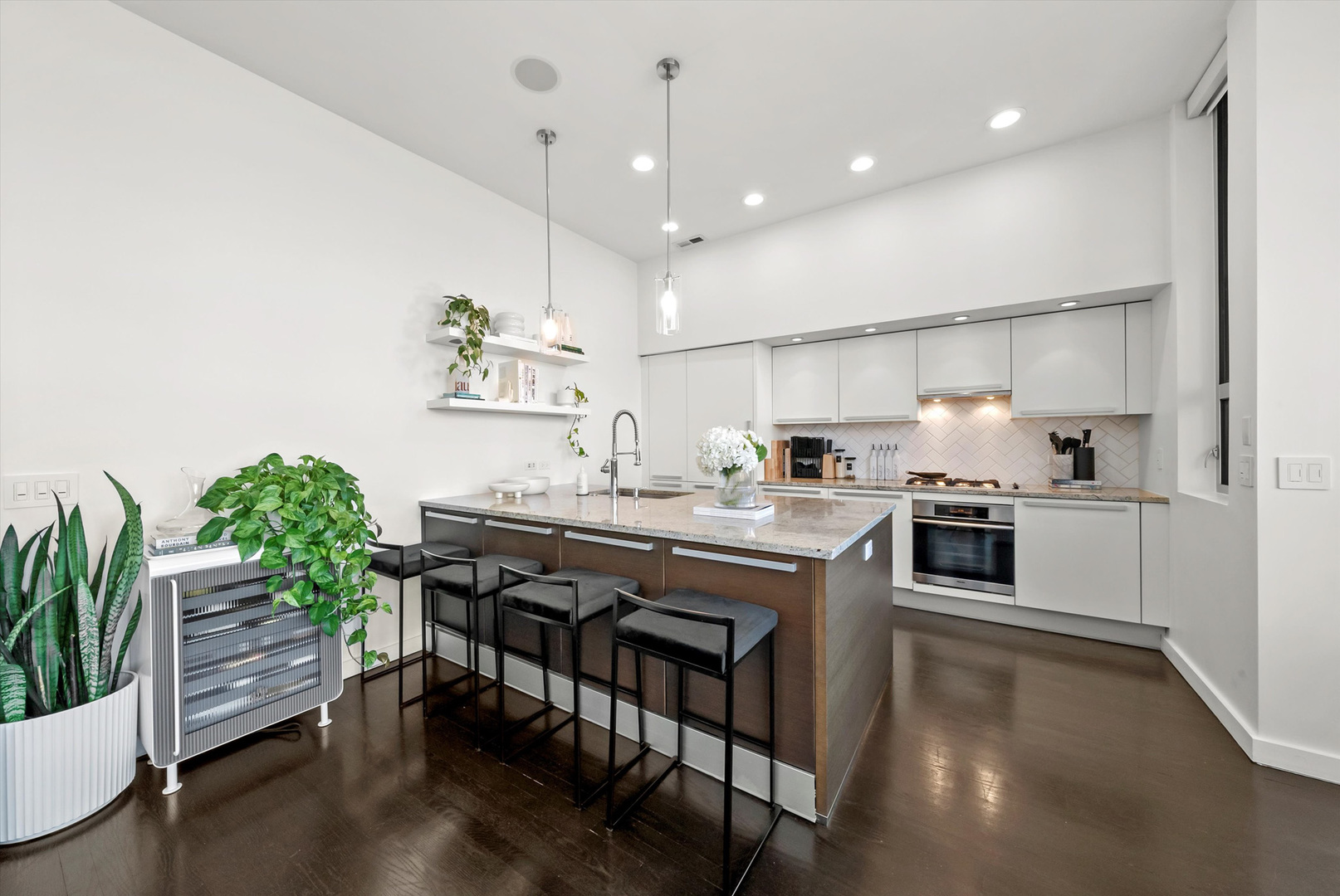 1750 N Clybourn Avenue 202