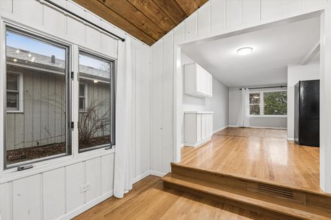 Tiny photo for 195 E Oak Glen Drive, Bartlett, IL 60103 (MLS # 12586918)