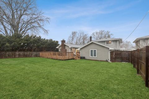 Tiny photo for 195 E Oak Glen Drive, Bartlett, IL 60103 (MLS # 12586918)