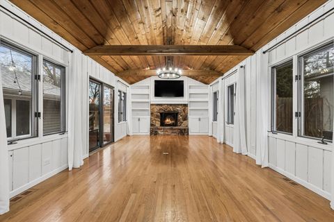 Tiny photo for 195 E Oak Glen Drive, Bartlett, IL 60103 (MLS # 12586918)