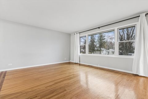 Tiny photo for 195 E Oak Glen Drive, Bartlett, IL 60103 (MLS # 12586918)