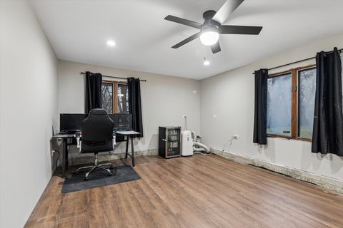 Tiny photo for 195 E Oak Glen Drive, Bartlett, IL 60103 (MLS # 12586918)