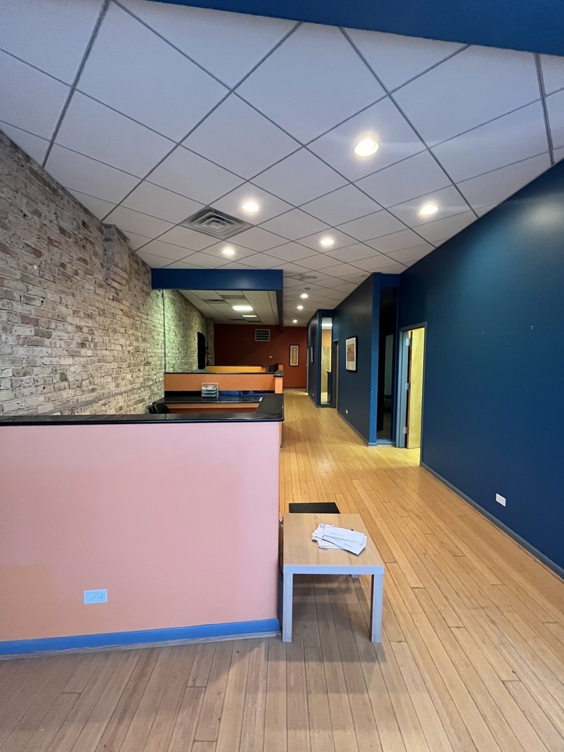 4203 W Fullerton Avenue