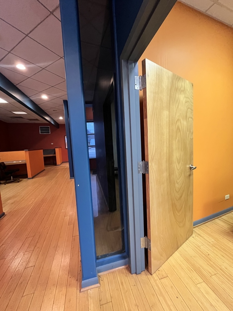 4203 W Fullerton Avenue