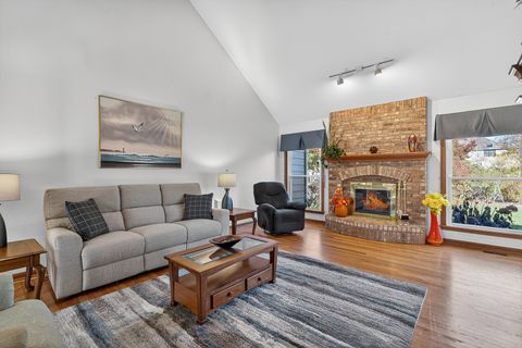 Tiny photo for 3610 Lakeview Drive, Algonquin, IL 60102 (MLS # 12512698)