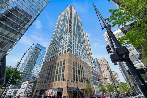 Photo of 2 E Erie Street #3014, Chicago, IL 60611 (MLS # 12643962)