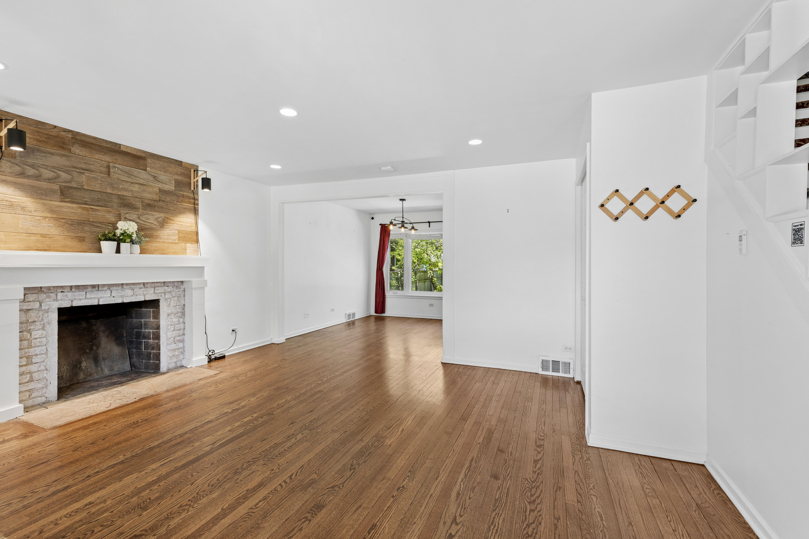 887 Deerfield Road