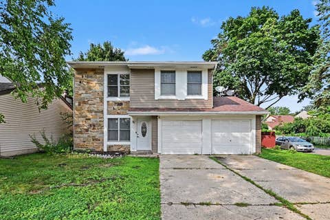 Tiny photo for 30W100 Maplewood Drive, Warrenville, IL 60555 (MLS # 12675555)