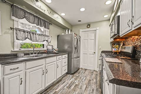 Tiny photo for 30W100 Maplewood Drive, Warrenville, IL 60555 (MLS # 12675555)