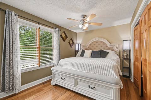 Tiny photo for 30W100 Maplewood Drive, Warrenville, IL 60555 (MLS # 12675555)