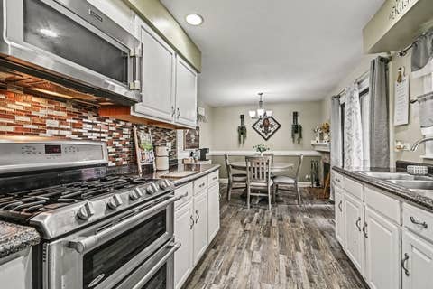 Tiny photo for 30W100 Maplewood Drive, Warrenville, IL 60555 (MLS # 12675555)