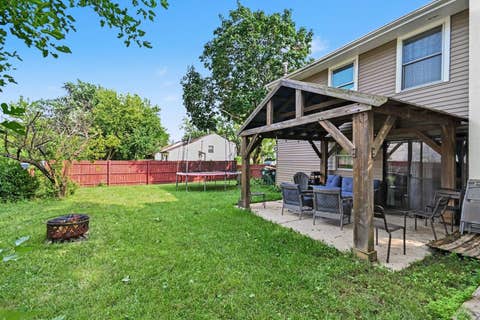 Tiny photo for 30W100 Maplewood Drive, Warrenville, IL 60555 (MLS # 12675555)