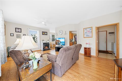 Tiny photo for 2508 Meer Park Court, Crest Hill, IL 60403 (MLS # 11866214)