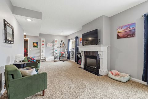 Tiny photo for 6521 FRIENDSHIP Path, Bettendorf, IA 52722 (MLS # 12605641)