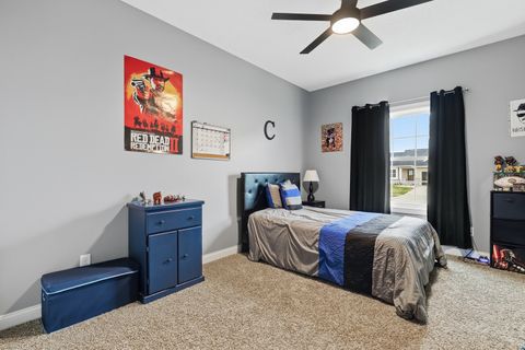 Tiny photo for 6521 FRIENDSHIP Path, Bettendorf, IA 52722 (MLS # 12605641)