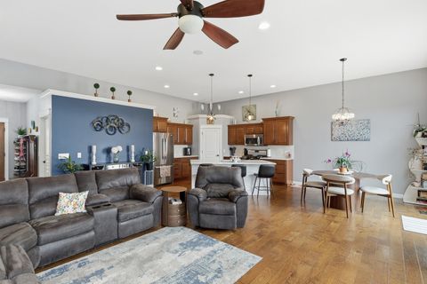 Tiny photo for 6521 FRIENDSHIP Path, Bettendorf, IA 52722 (MLS # 12605641)