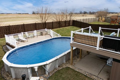 Tiny photo for 6521 FRIENDSHIP Path, Bettendorf, IA 52722 (MLS # 12605641)