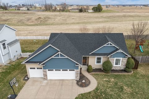 Tiny photo for 6521 FRIENDSHIP Path, Bettendorf, IA 52722 (MLS # 12605641)