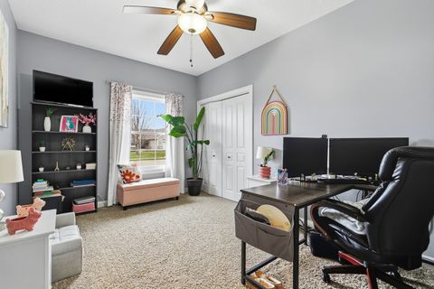 Tiny photo for 6521 FRIENDSHIP Path, Bettendorf, IA 52722 (MLS # 12605641)