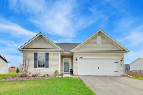 Photo of 2911 Briargate Drive, Lindenhurst, IL 60046 (MLS # 12608986)