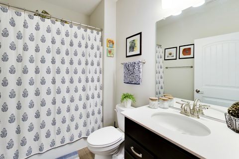 Tiny photo for 2911 Briargate Drive, Lindenhurst, IL 60046 (MLS # 12608986)