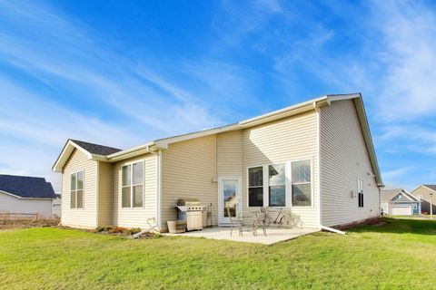 Tiny photo for 2911 Briargate Drive, Lindenhurst, IL 60046 (MLS # 12608986)