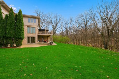 Tiny photo for 33 W Eureka Drive, Lemont, IL 60439 (MLS # 12649086)