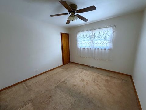 Tiny photo for 12850 S Commercial Avenue, Chicago, IL 60633 (MLS # 12691068)