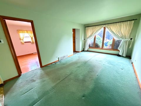Tiny photo for 12850 S Commercial Avenue, Chicago, IL 60633 (MLS # 12691068)