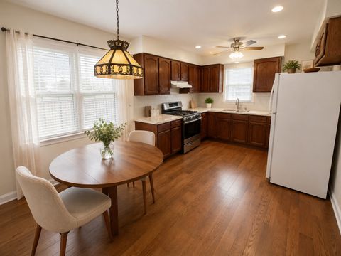 Tiny photo for 12850 S Commercial Avenue, Chicago, IL 60633 (MLS # 12691068)