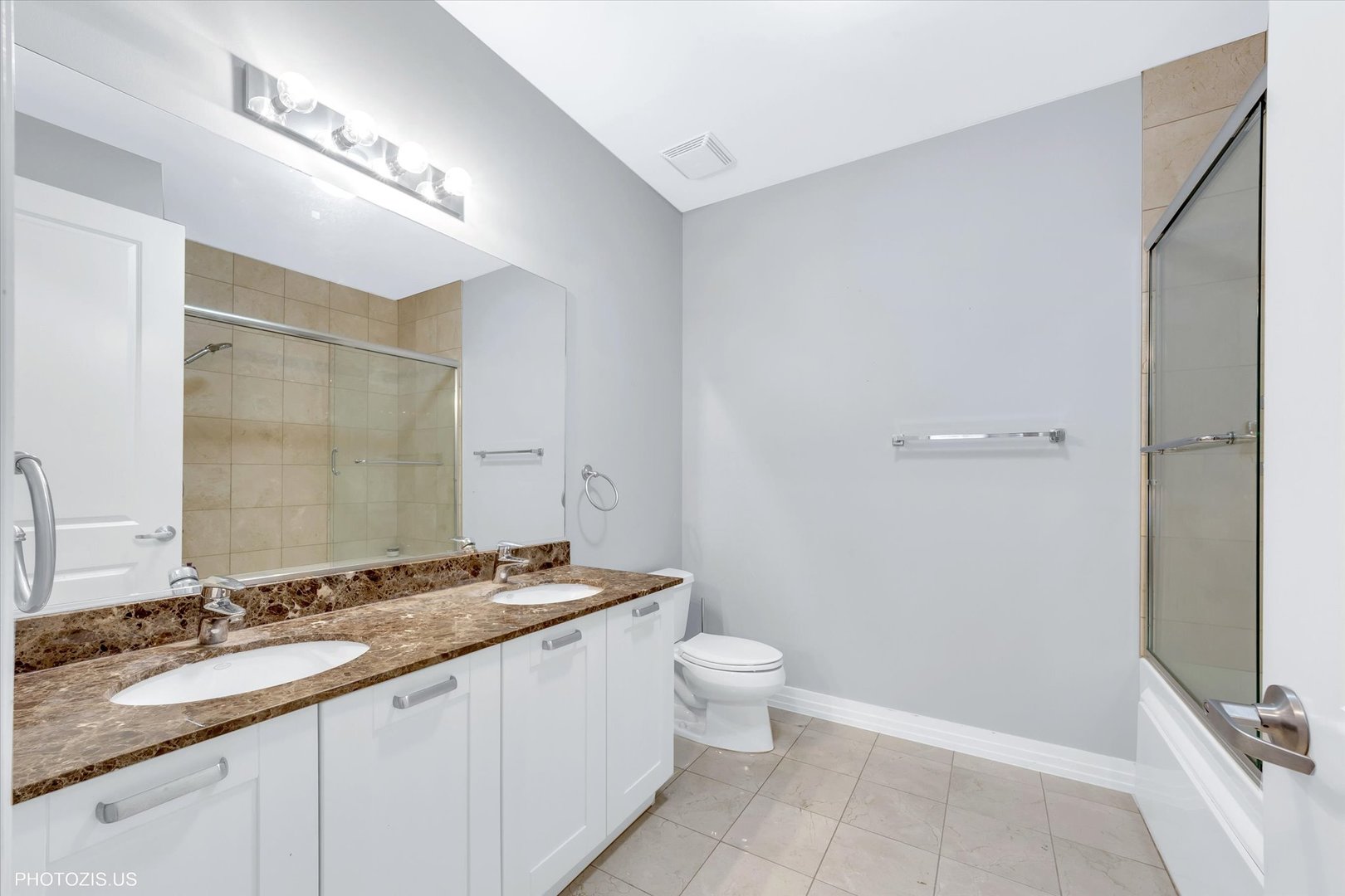 170 W Polk Street 1101