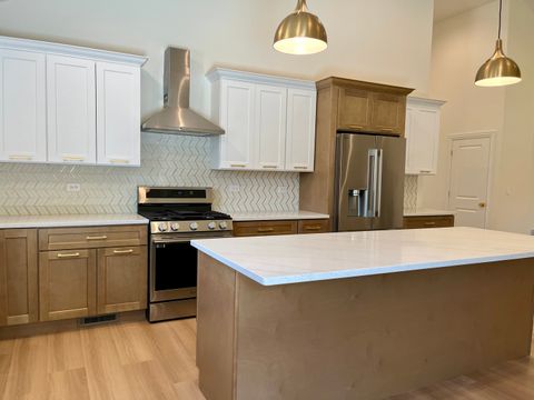 Tiny photo for 14109 Kenneth Court, Crestwood, IL 60418 (MLS # 12661398)