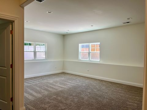 Tiny photo for 14109 Kenneth Court, Crestwood, IL 60418 (MLS # 12661398)
