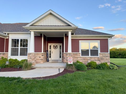 Tiny photo for 801 Ann Marie Drive, Utica, IL 61373 (MLS # 12649996)