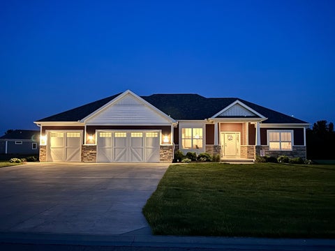 Photo of 801 Ann Marie Drive, Utica, IL 61373 (MLS # 12649996)