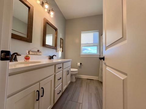 Tiny photo for 801 Ann Marie Drive, Utica, IL 61373 (MLS # 12649996)
