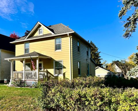 Tiny photo for 715 Ellwood Avenue, DeKalb, IL 60115 (MLS # 12499282)