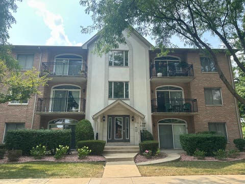 Tiny photo for 9410 S 77th Court #2E, Hickory Hills, IL 60457 (MLS # 12714224)