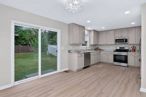 Tiny photo for 1816 Oxford Way, Joliet, IL 60431 (MLS # 12717558)