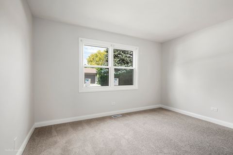 Tiny photo for 19215 Elm Drive #19215, Country Club Hills, IL 60478 (MLS # 12691302)