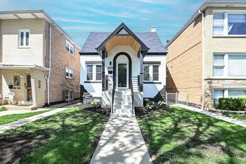 Photo of 6212 S Mulligan Avenue, Chicago, IL 60638 (MLS # 12640038)