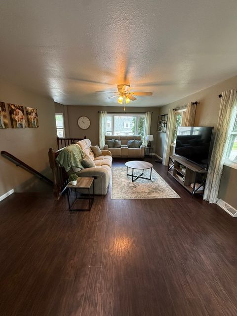 Tiny photo for 1125 Briarcliff Lane, Clinton, IA 52732 (MLS # 12632043)