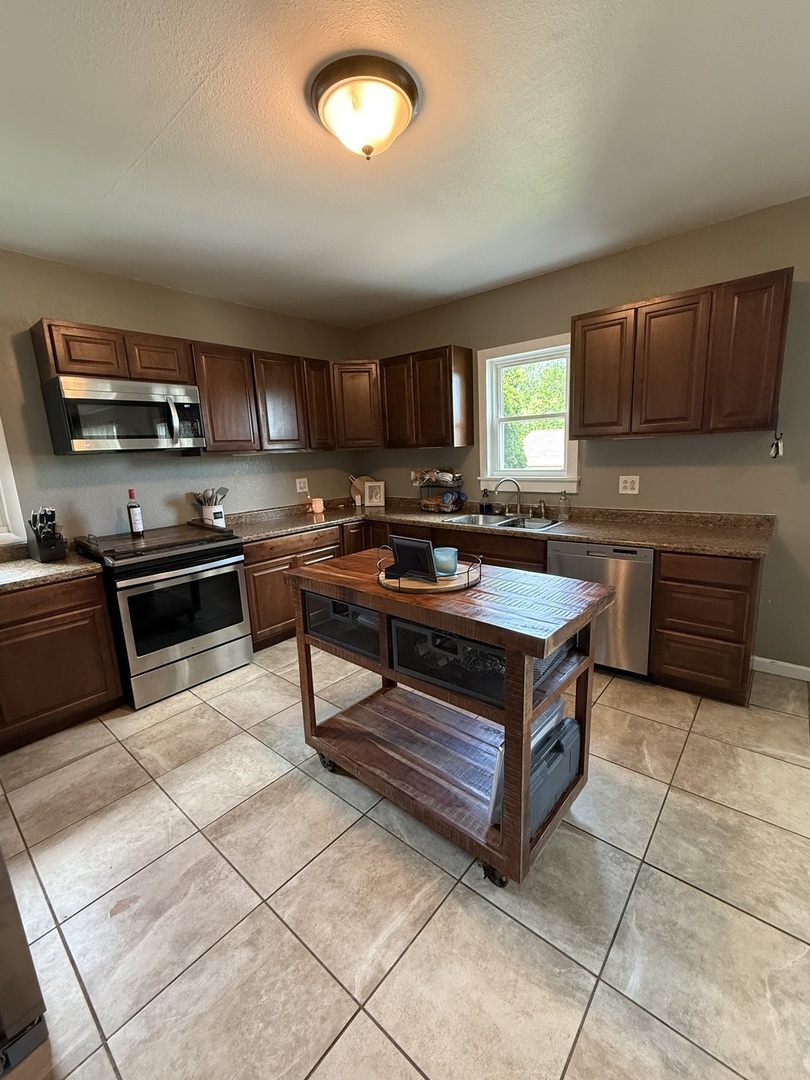 1125 Briarcliff Lane