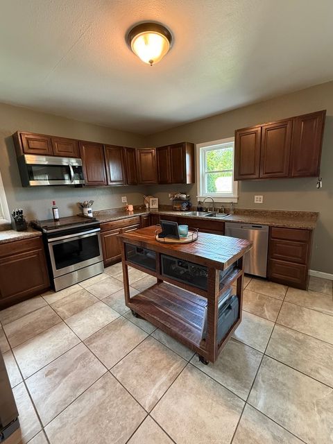 Tiny photo for 1125 Briarcliff Lane, Clinton, IA 52732 (MLS # 12632043)